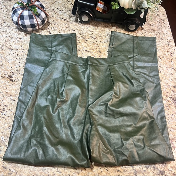 ASOS Green Faux Leather High rise Pleated Pants 6 - Picture 2 of 6